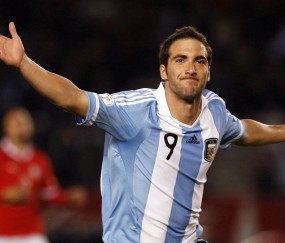 kaiyun-绿茵场上的祈祷，当生命高于足球，我们看见人性最耀眼的光芒，当祈祷高于胜负，绿茵场上最耀眼的人性之光