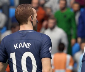 kaiyun-叹息之墙！申花门神九次神扑零封波尔图，赛后高举MVP奖杯，九次神扑零封波尔图！申花门神赛后高举MVP奖杯