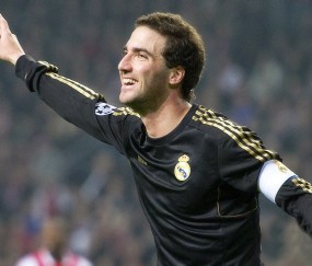 kaiyun-哈兰德关键助攻定乾坤，掘金比赛赛况扑朔迷离引热议，跨界风暴！哈兰德助攻击败掘金引热议